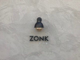 ステンレス切り文字　（ZONK様）