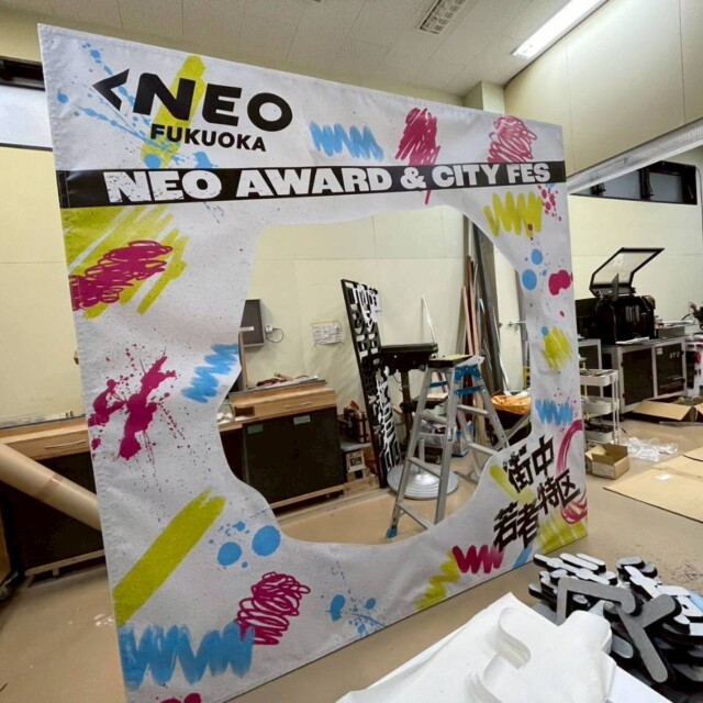 15174　自立式フォトブース什器 （正面＋自立用控えのみ）